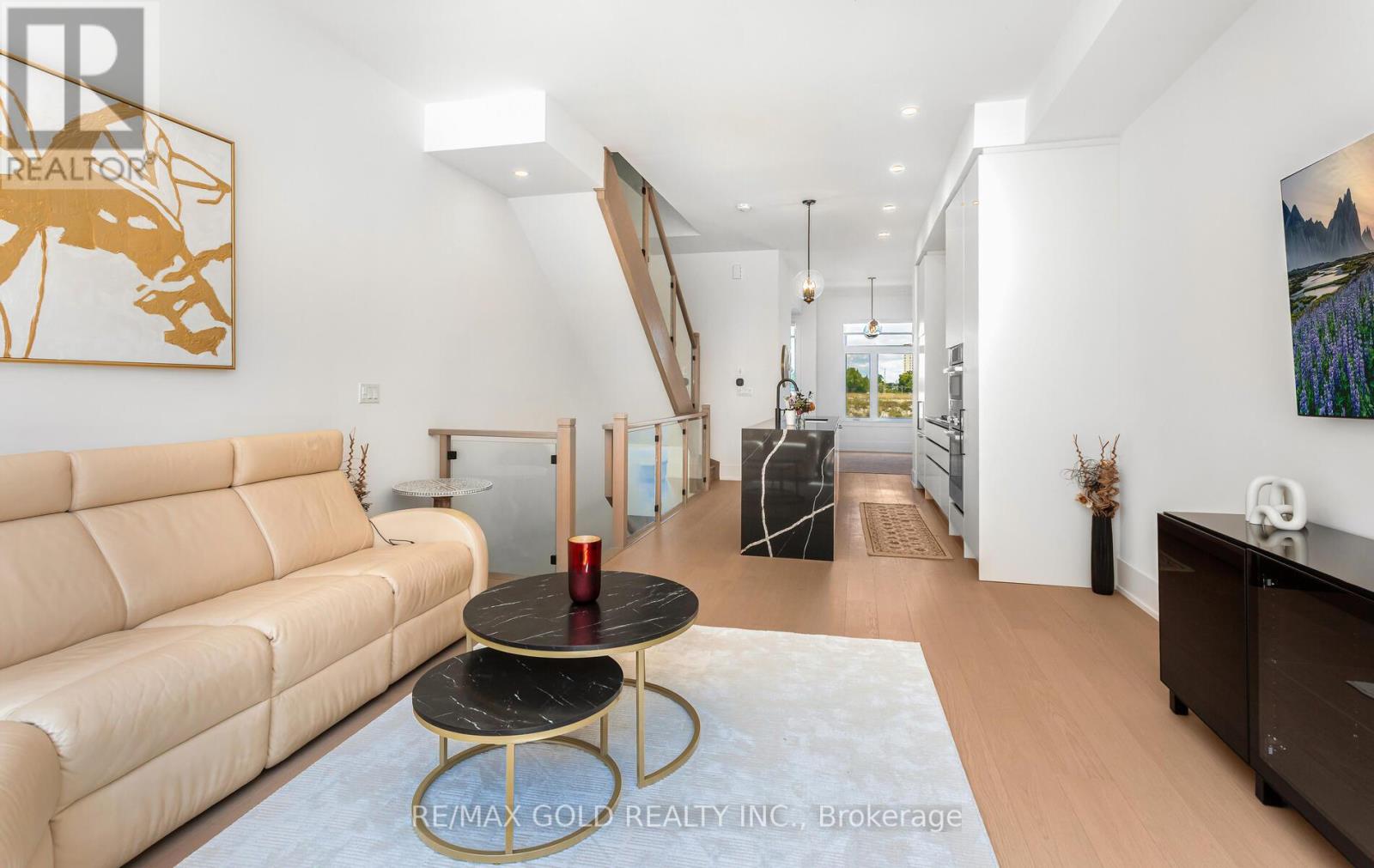 71 - 80 Coveside Drive W, Mississauga (Port Credit), Ontario  L5H 0B2 - Photo 12 - W12359298