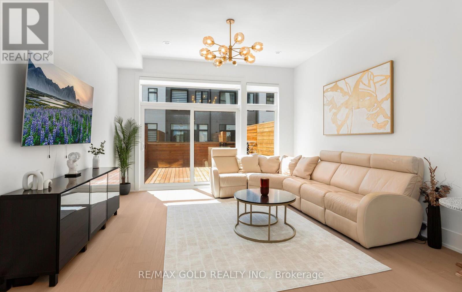 71 - 80 Coveside Drive W, Mississauga (Port Credit), Ontario  L5H 0B2 - Photo 11 - W12359298