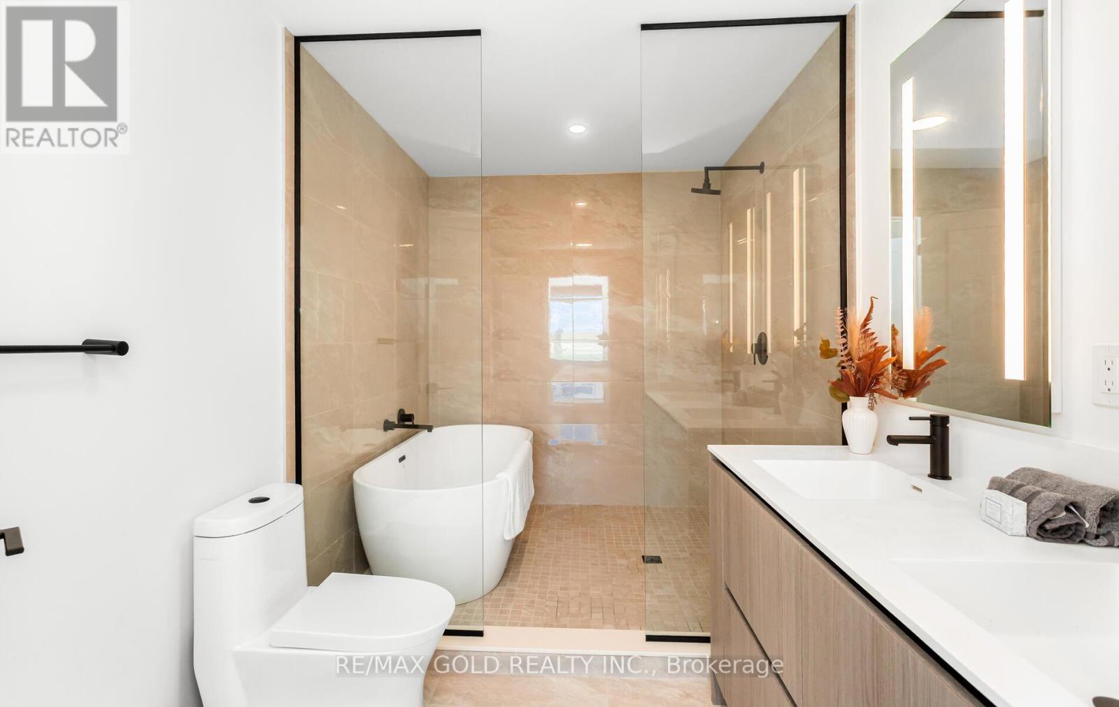 71 - 80 Coveside Drive W, Mississauga (Port Credit), Ontario  L5H 0B2 - Photo 23 - W12359298
