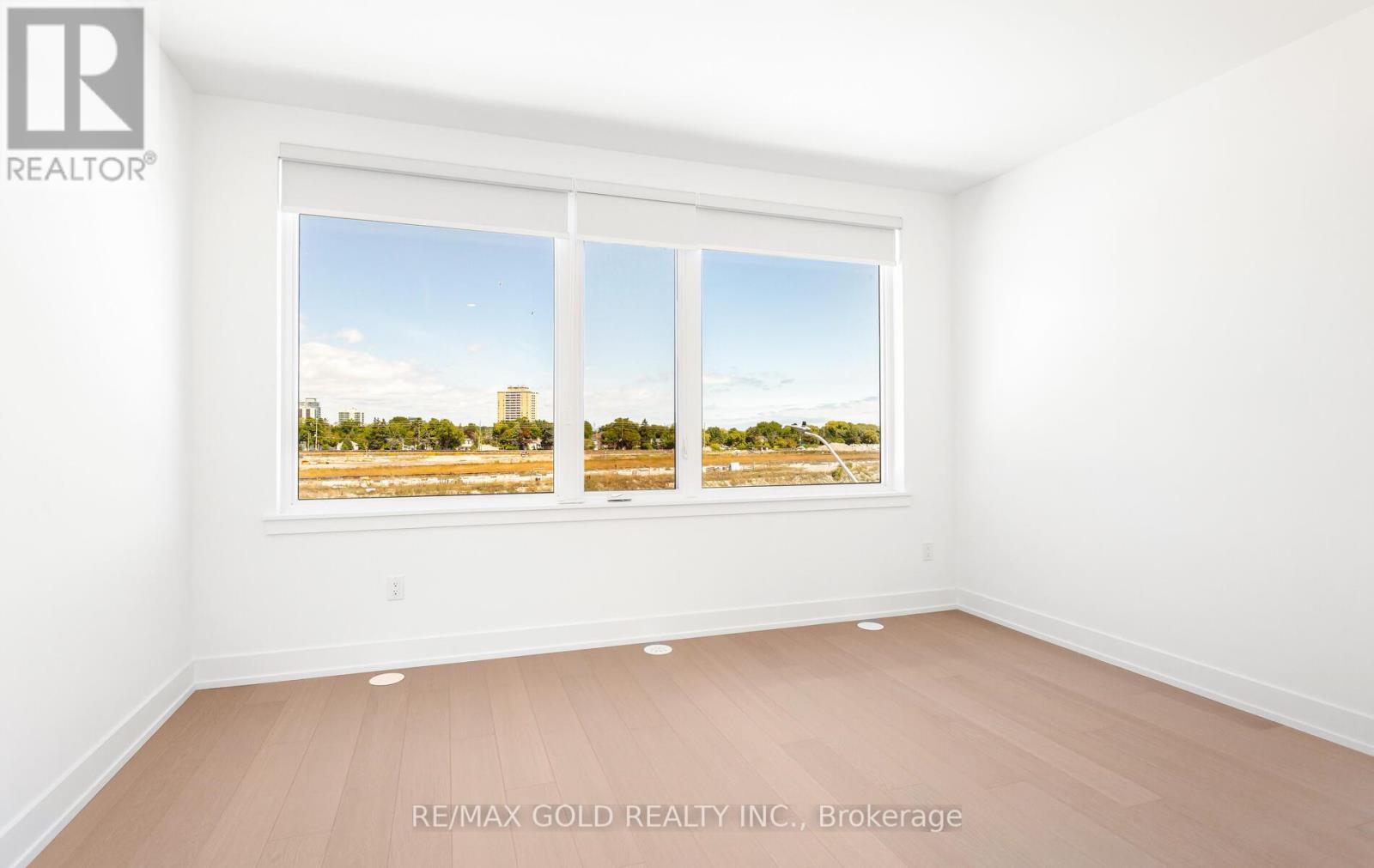71 - 80 Coveside Drive W, Mississauga (Port Credit), Ontario  L5H 0B2 - Photo 34 - W12359298