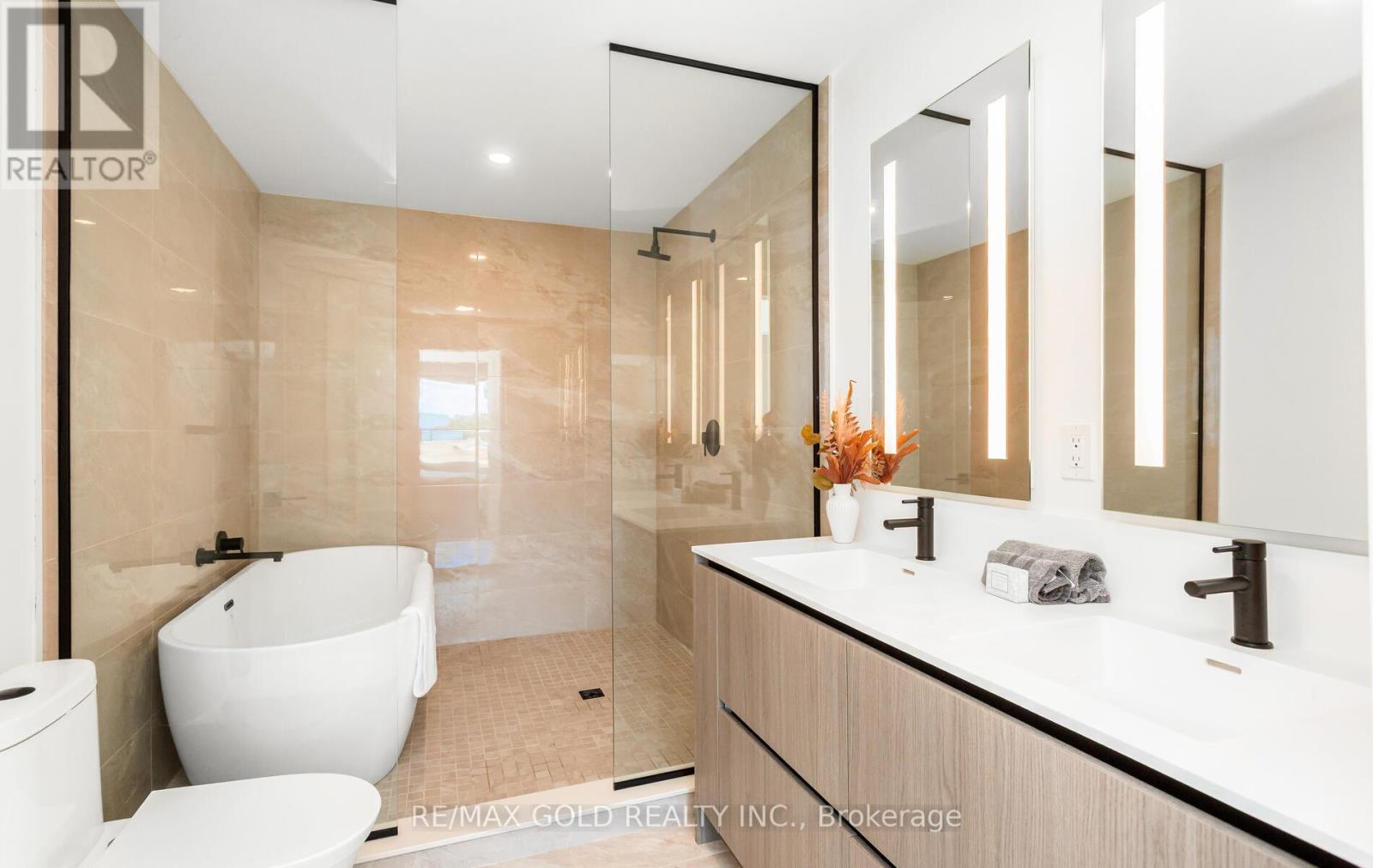 71 - 80 Coveside Drive W, Mississauga (Port Credit), Ontario  L5H 0B2 - Photo 22 - W12359298