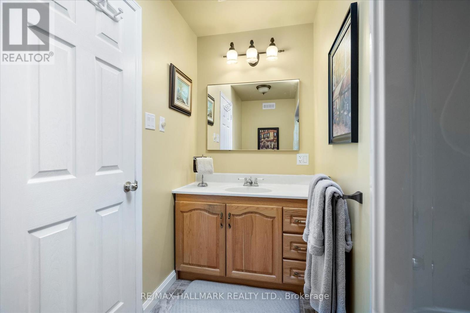 6 Evans Drive, Kawartha Lakes, Ontario  K0M 1N0 - Photo 31 - X12359344