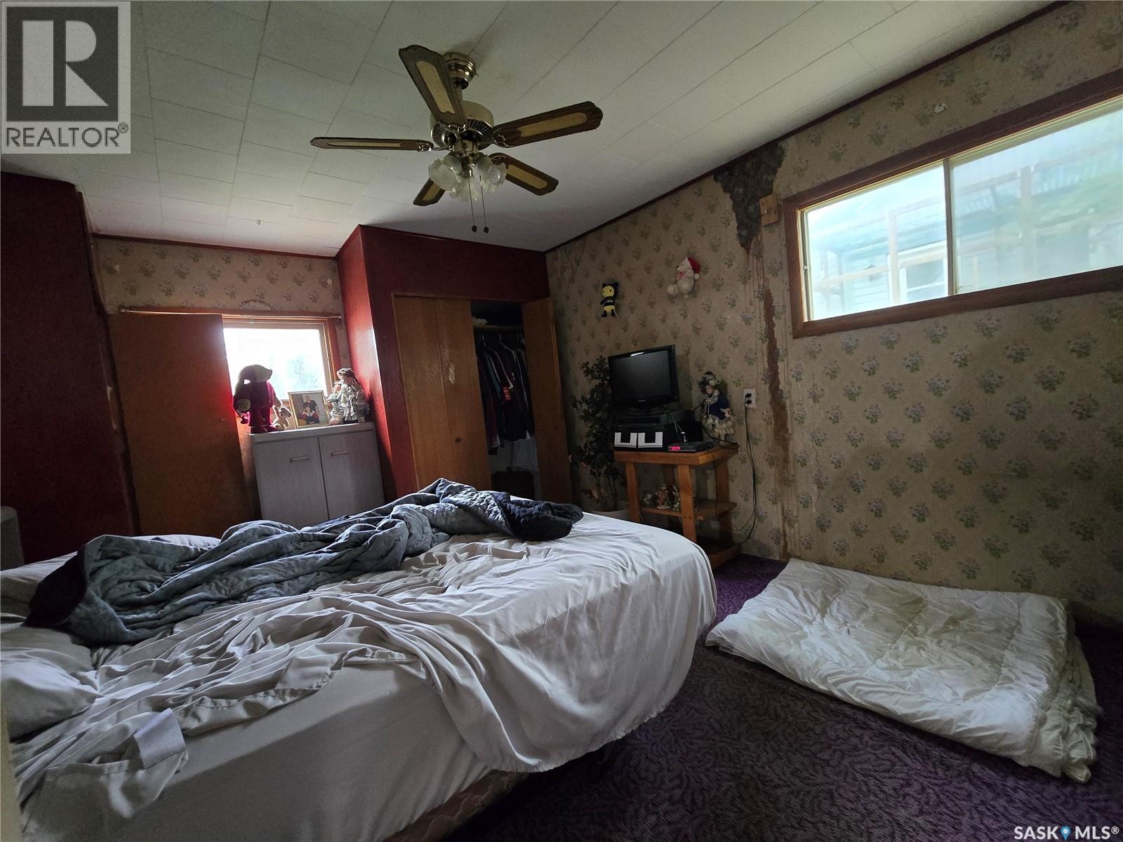 415 Government Road, Weyburn, Saskatchewan  S4H 0P5 - Photo 5 - SK016403