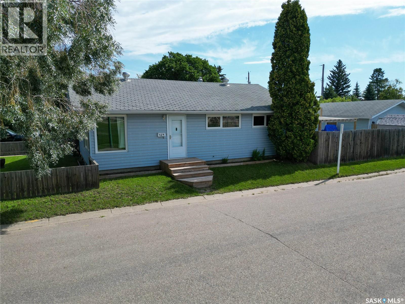 429 23rd Street W, Prince Albert, Saskatchewan  S6V 4M2 - Photo 1 - SK016274
