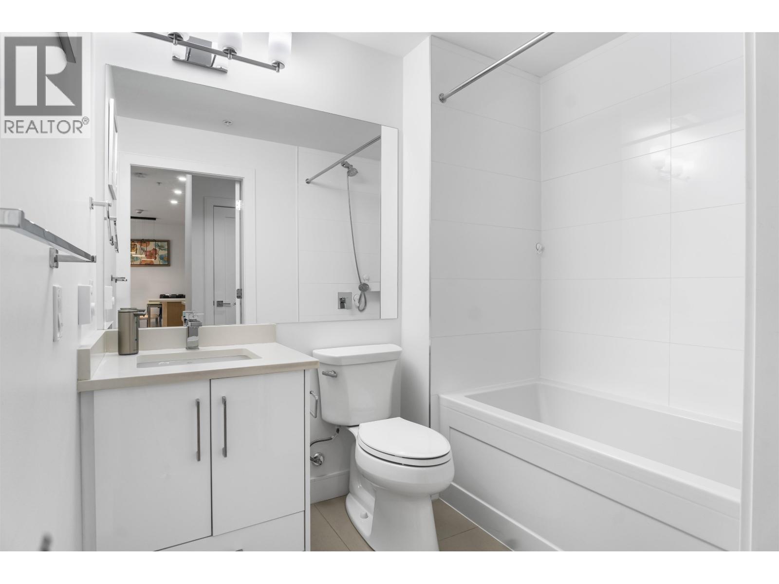 106 7131 17th Avenue, Burnaby, British Columbia  V3N 1K8 - Photo 17 - R3038630