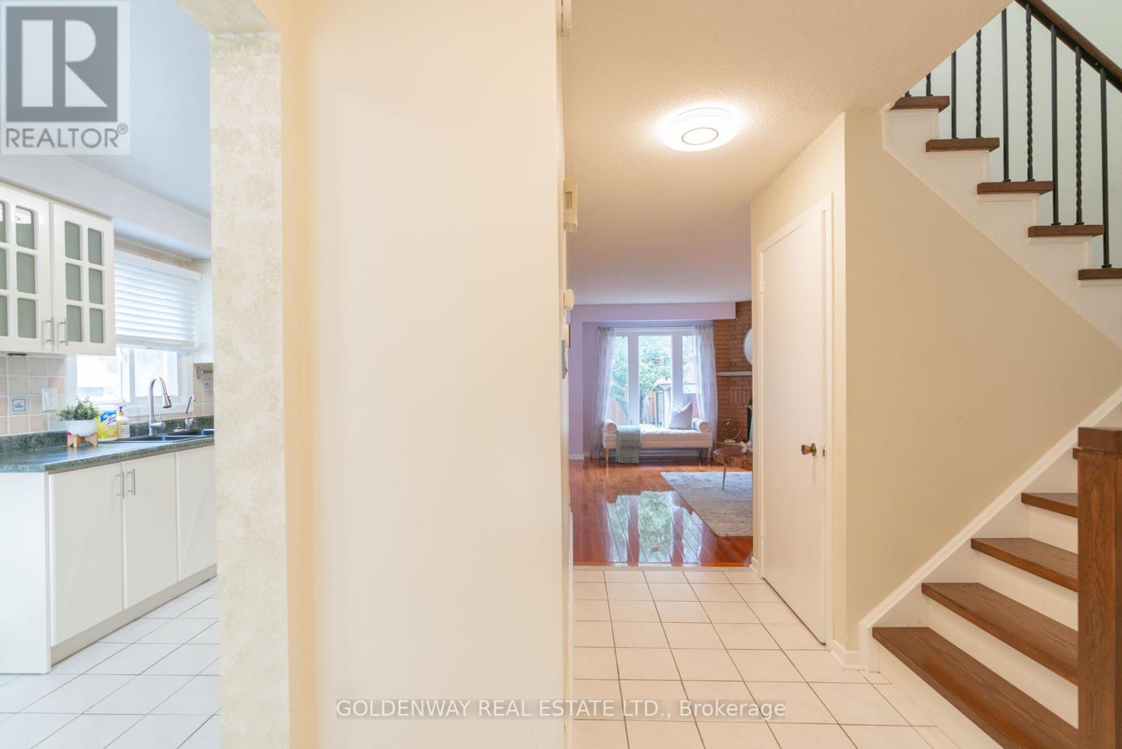 Property at 126 HAVEN HILL SQUARE image 2