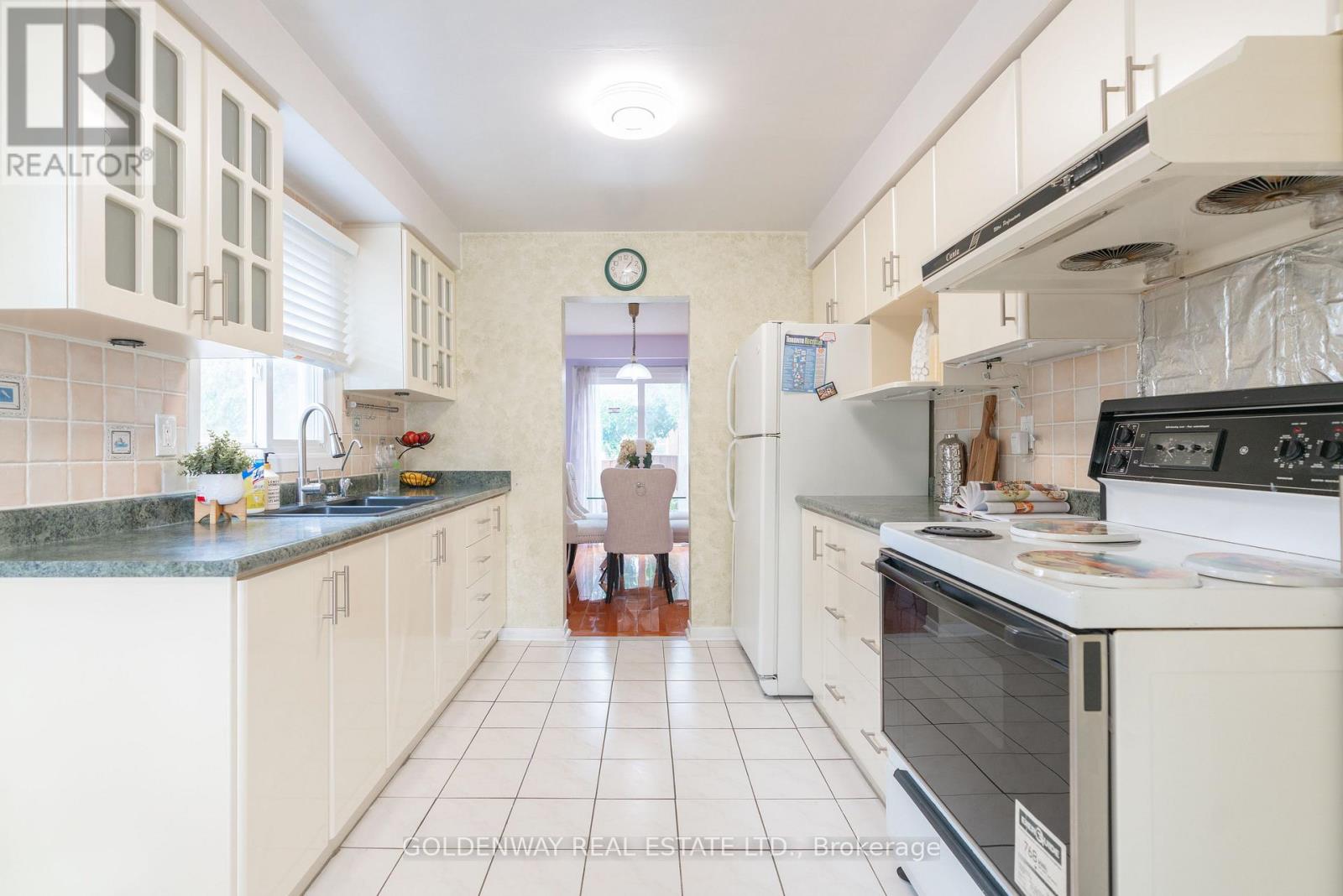 Property at 126 HAVEN HILL SQUARE image 4