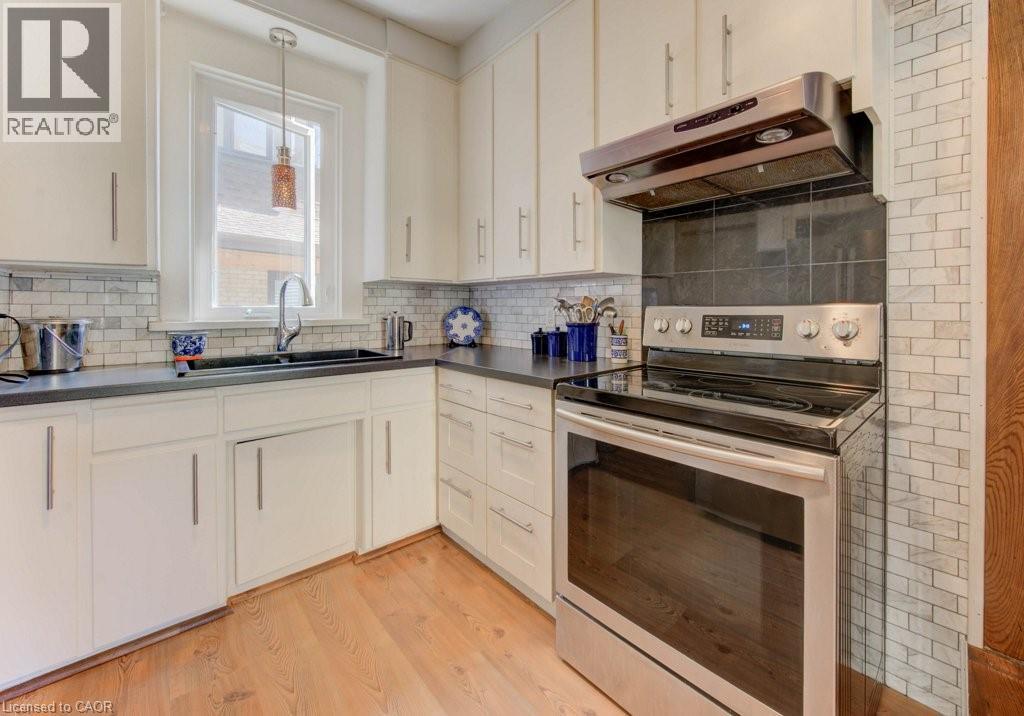 43 Irvin Street, Kitchener, Ontario  N2H 1K7 - Photo 19 - 40762635