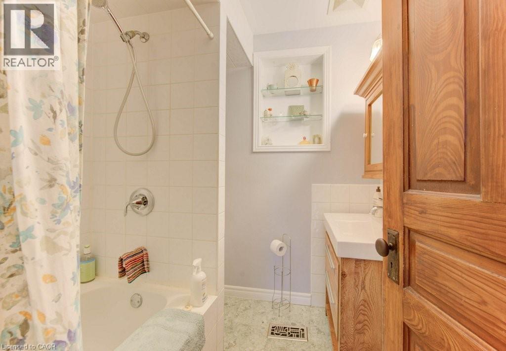 43 Irvin Street, Kitchener, Ontario  N2H 1K7 - Photo 30 - 40762635