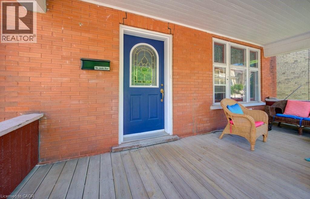 Property at 43 IRVIN Street image 4
