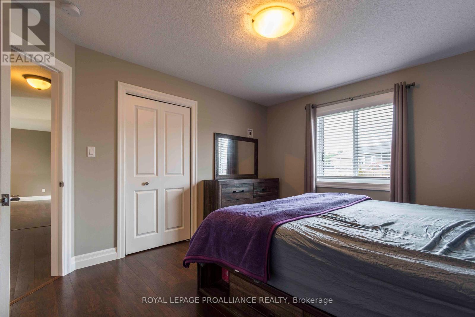 32 Aspen Drive, Quinte West, Ontario  K8V 0E2 - Photo 12 - X12359548