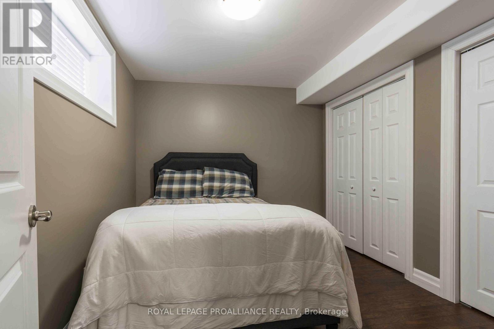 32 Aspen Drive, Quinte West, Ontario  K8V 0E2 - Photo 18 - X12359548