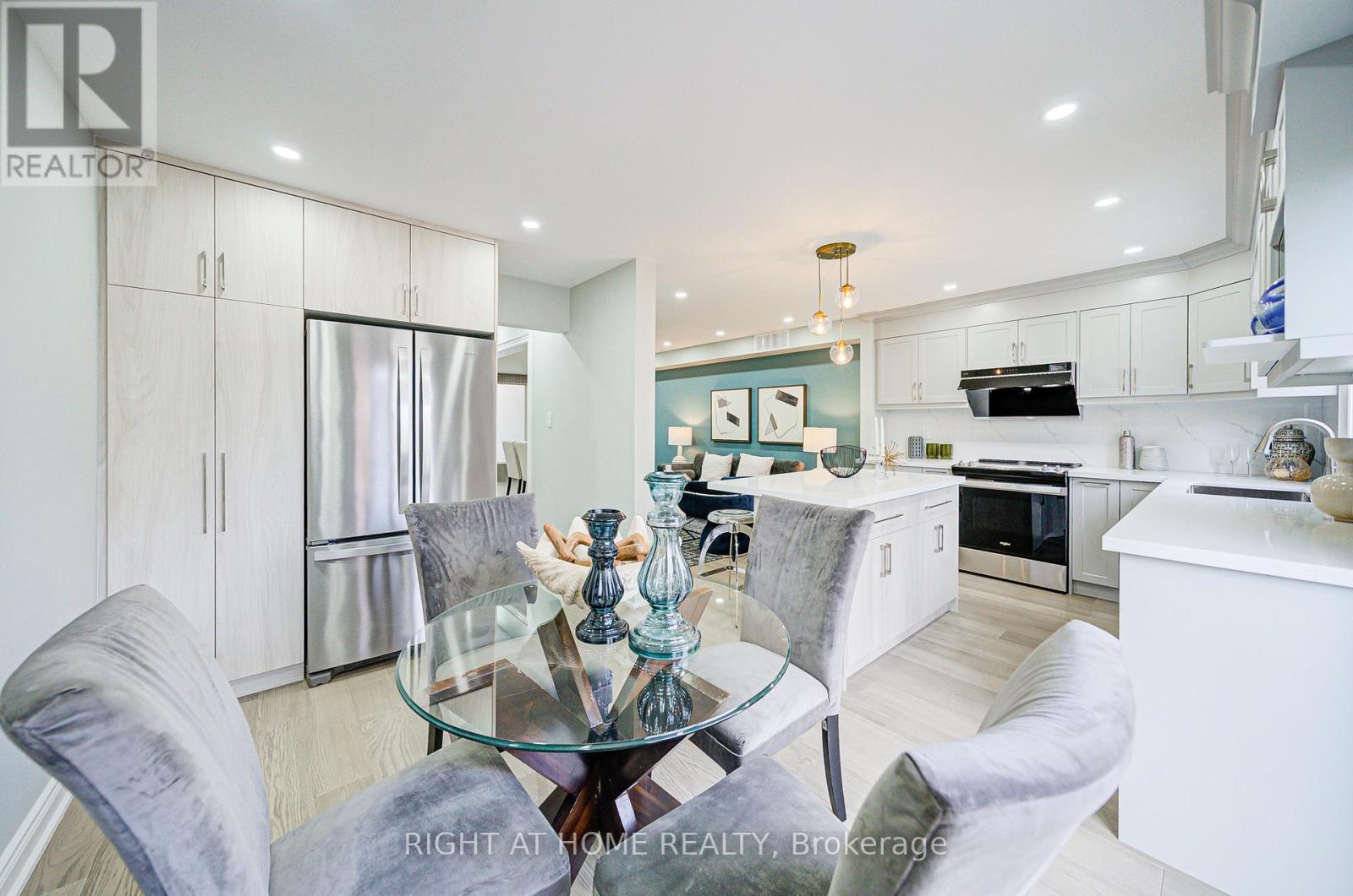 165 Trail Ridge Lane, Markham (Berczy), Ontario  L6C 2C6 - Photo 12 - N12359389