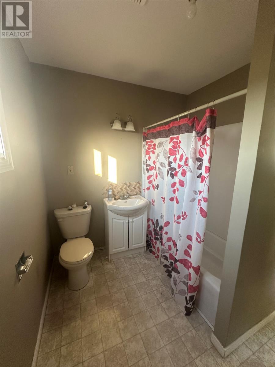 94 Memorial Street, Bell Island, Newfoundland & Labrador  A0A 4H0 - Photo 10 - 1289584