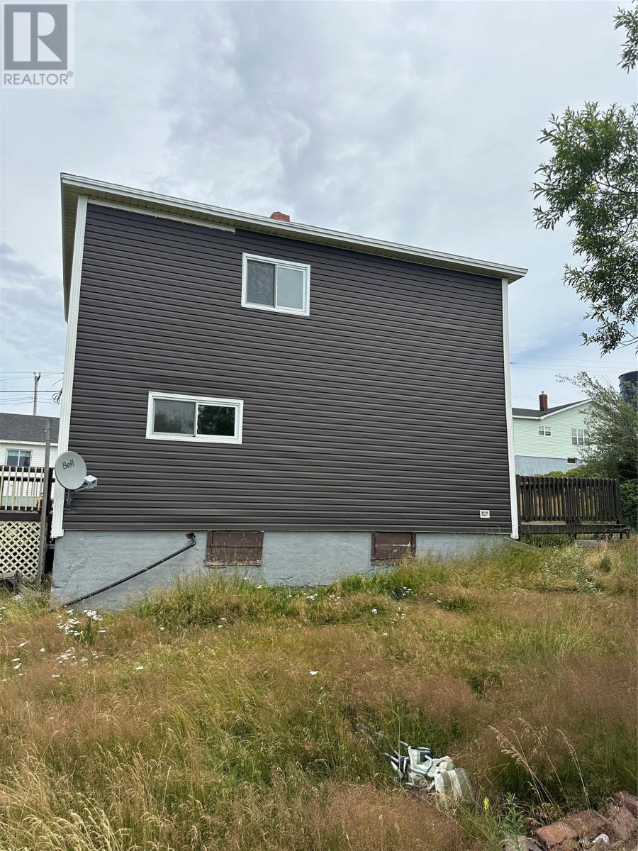 94 Memorial Street, Bell Island, Newfoundland & Labrador  A0A 4H0 - Photo 16 - 1289584