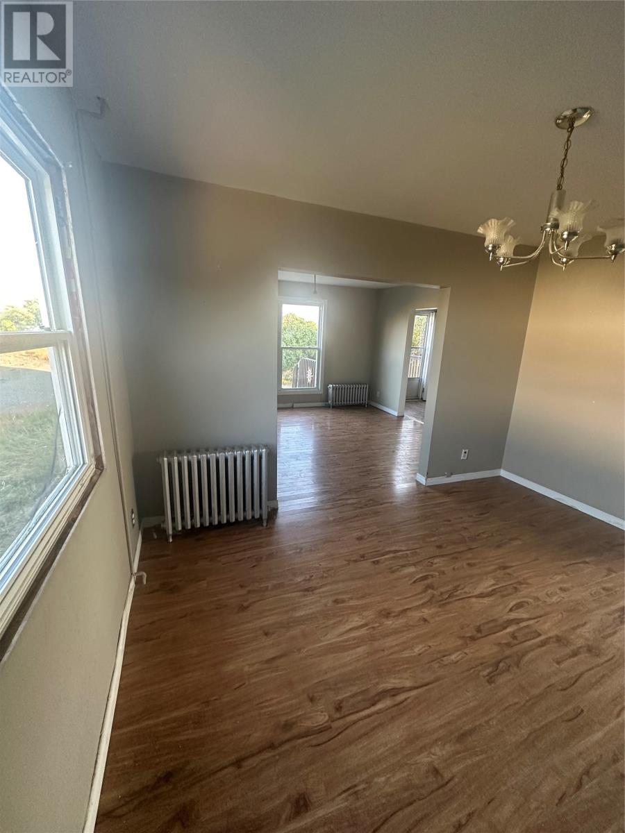 94 Memorial Street, Bell Island, Newfoundland & Labrador  A0A 4H0 - Photo 5 - 1289584