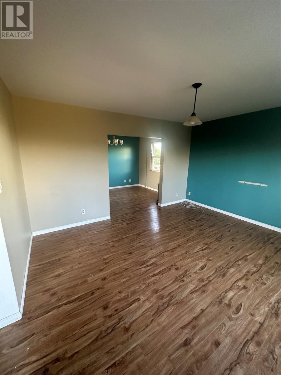 94 Memorial Street, Bell Island, Newfoundland & Labrador  A0A 4H0 - Photo 8 - 1289584