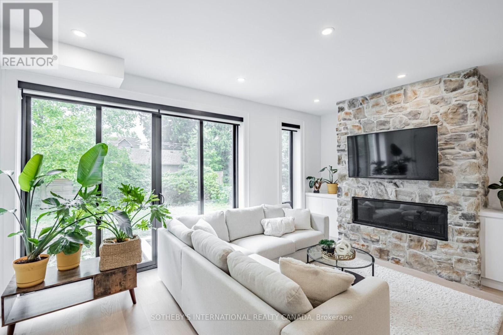 6 Twenty Fifth Street, Toronto, Ontario  M8V 3P3 - Photo 10 - W12359398