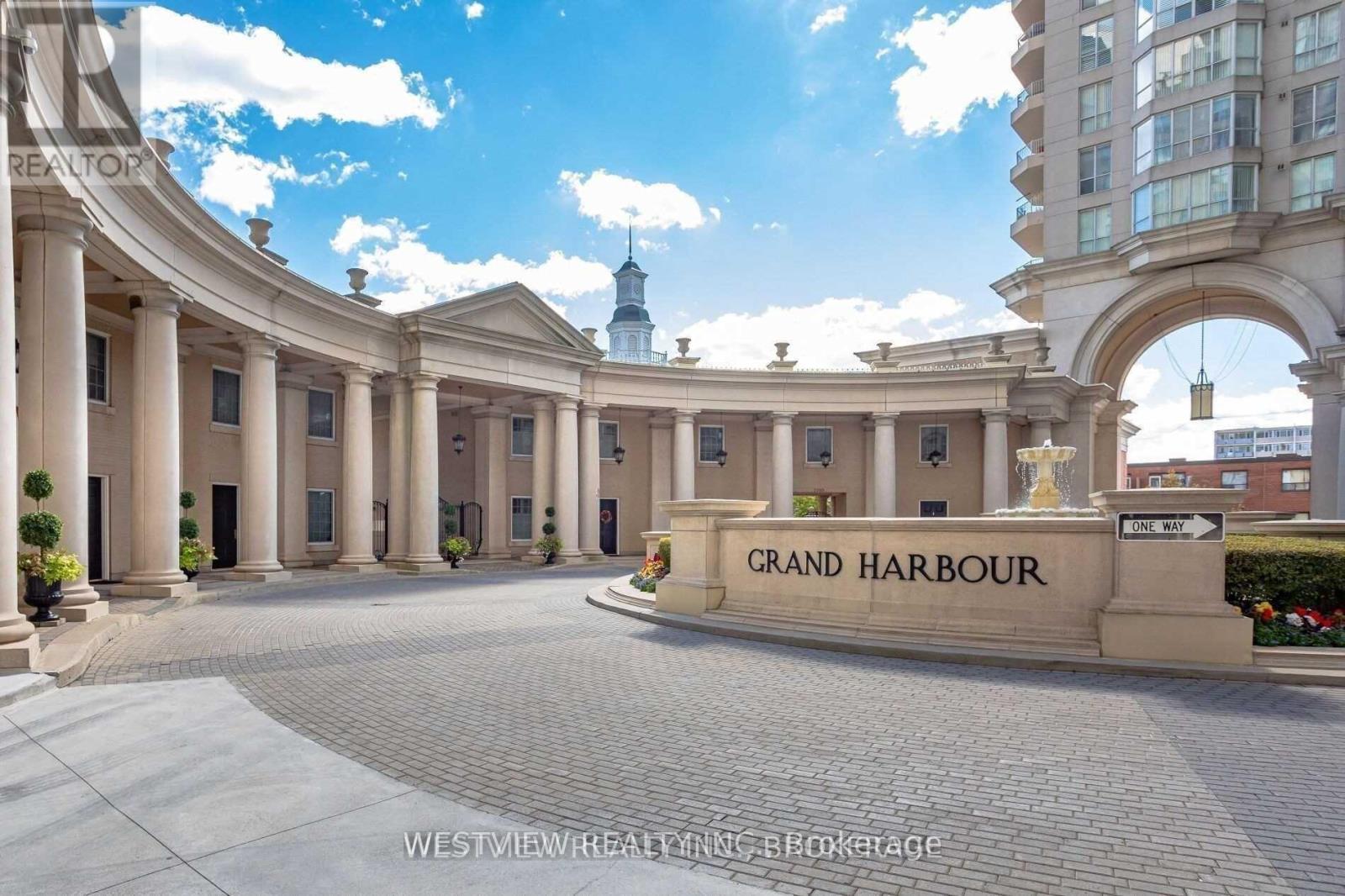 906 - 2285 LAKE SHORE BOULEVARD, Toronto, Ontario