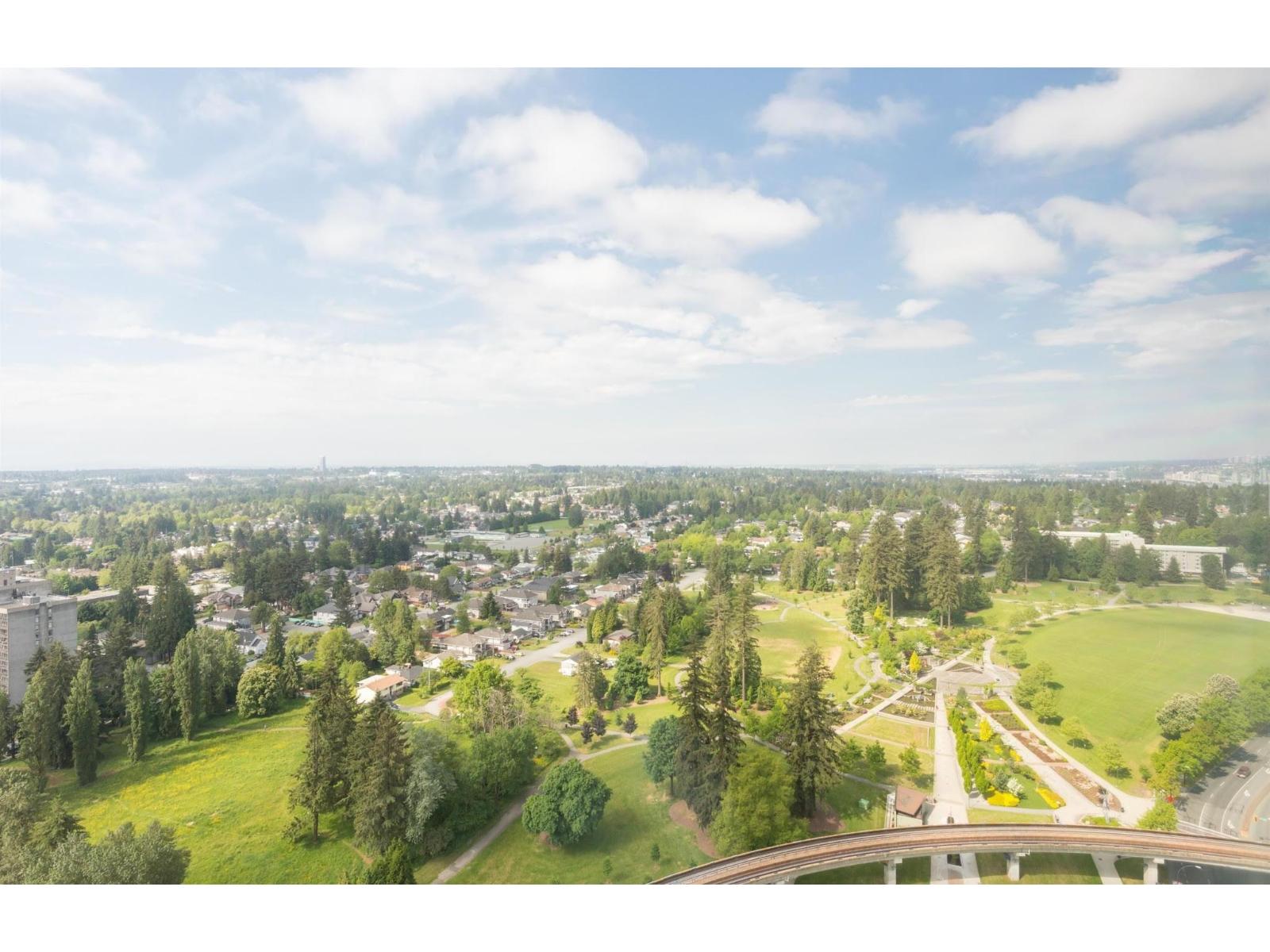 3010 13618 100 Avenue, Surrey, British Columbia  V3T 0A8 - Photo 1 - R3039671