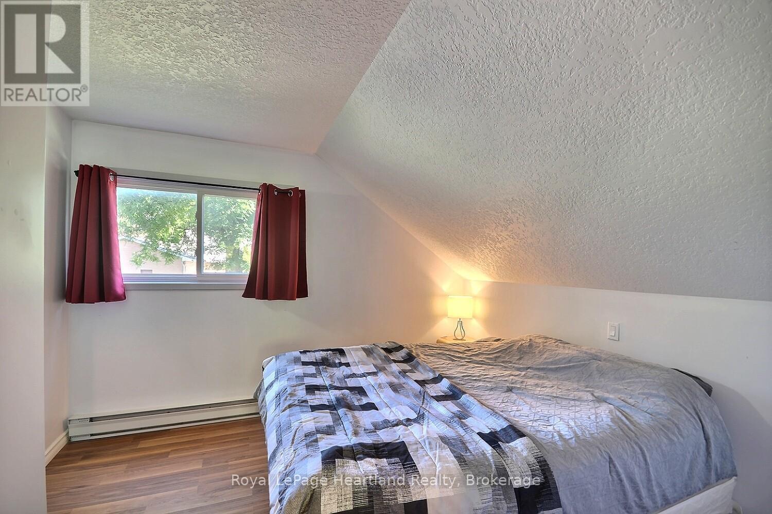 433 Albert Street, Huron East, Ontario  N0G 1H0 - Photo 19 - X12359549