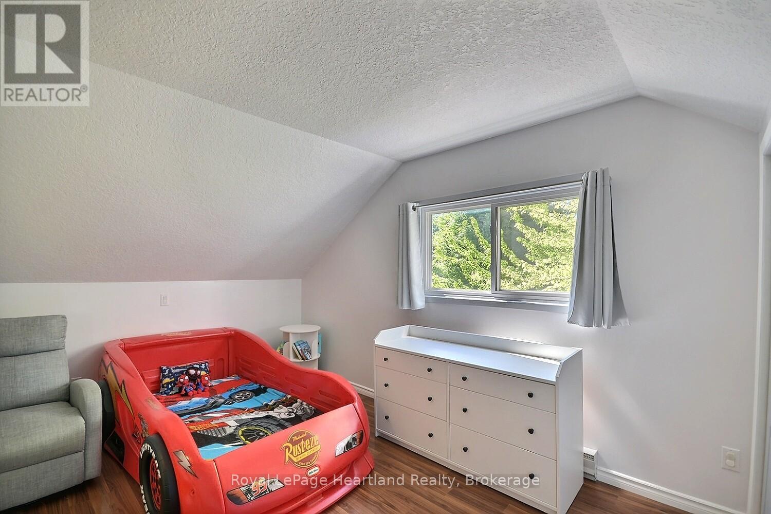 433 Albert Street, Huron East, Ontario  N0G 1H0 - Photo 21 - X12359549