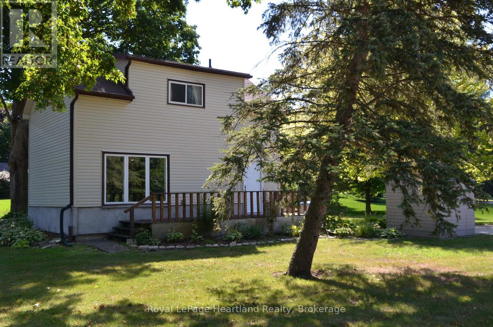433 Albert Street, Huron East, Ontario  N0G 1H0 - Photo 32 - X12359549