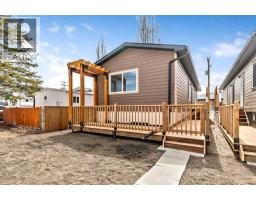 221 1 Avenue Nw, Diamond Valley, Ca