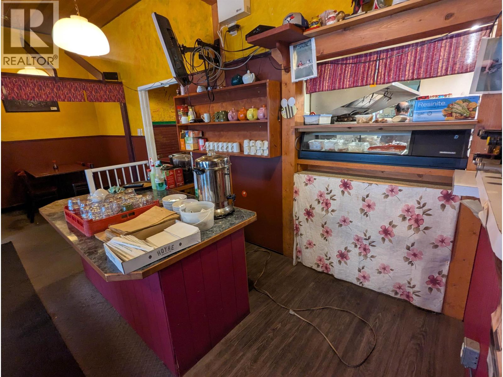 1080 Main Street, Smithers, British Columbia  V0J 2N0 - Photo 9 - C8071242