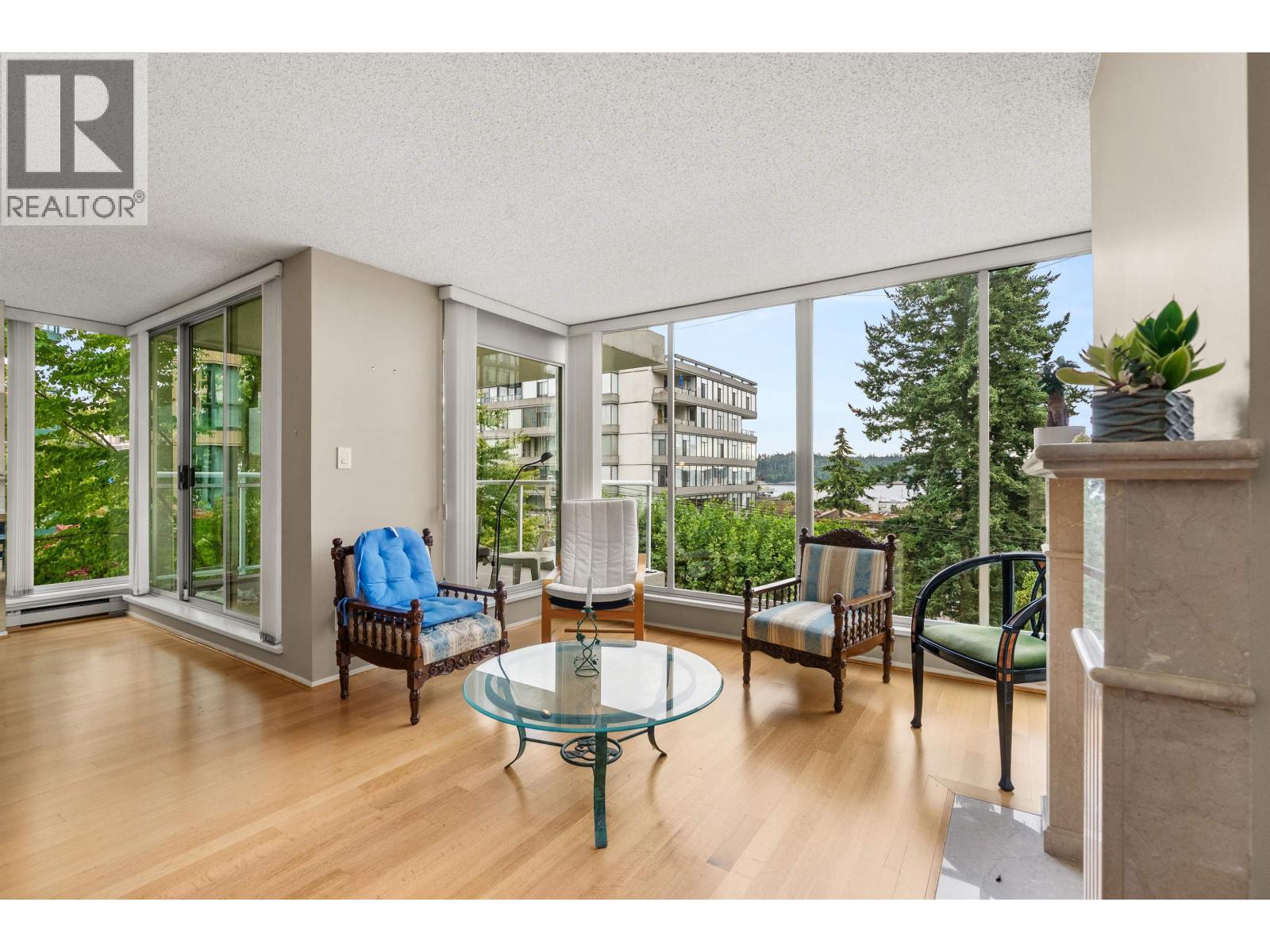 Property at 501 1455 DUCHESS AVENUE image 5
