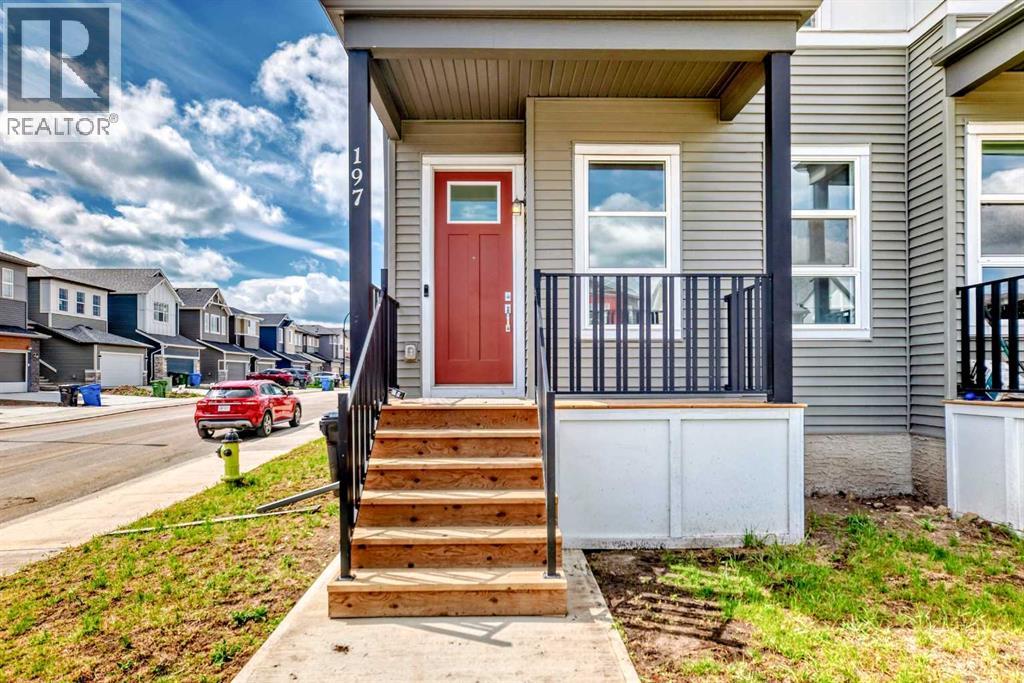 197 Belmont Drive Sw, Calgary, Alberta  T2X 5A1 - Photo 3 - A2250046