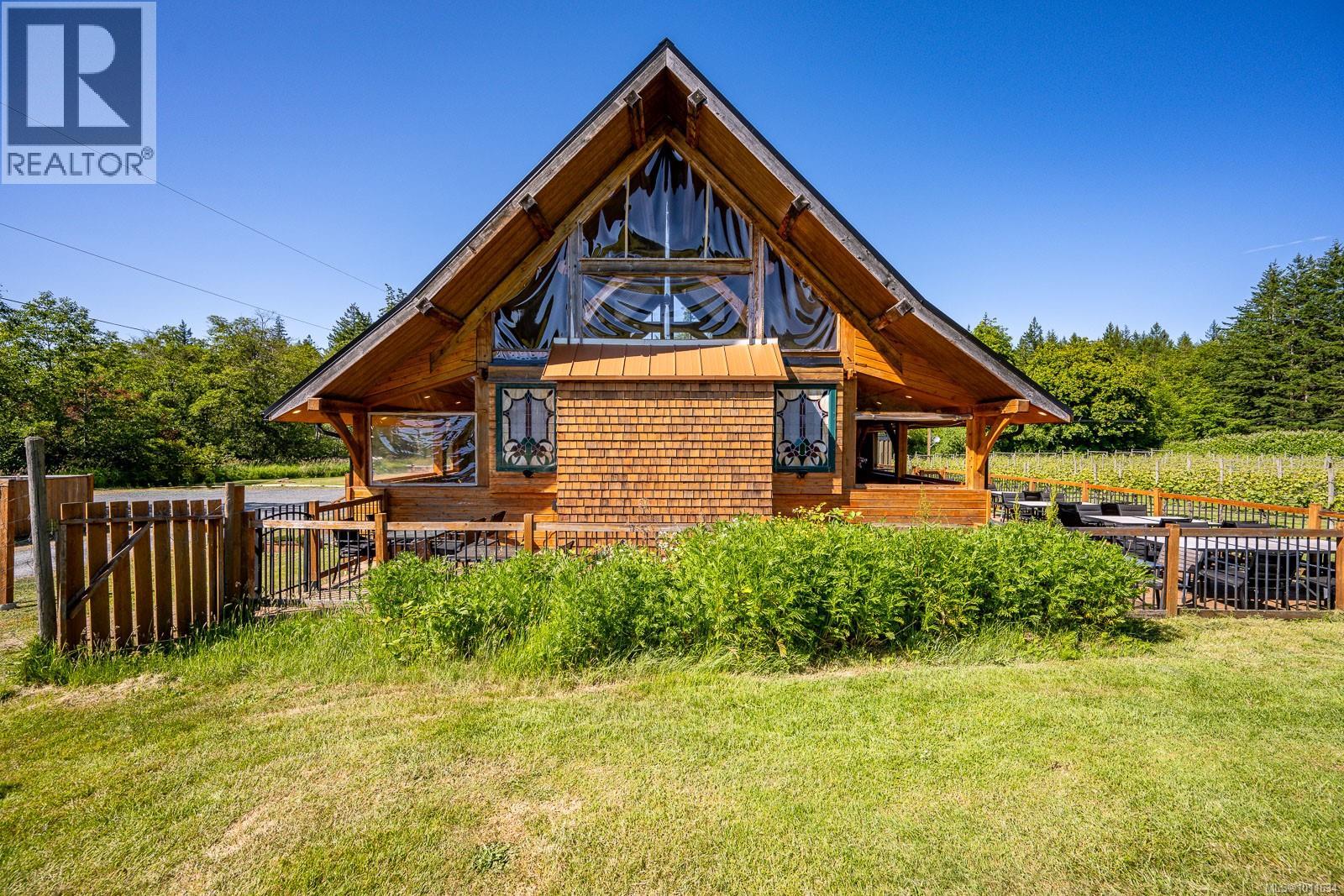 1885 Central Rd, Hornby Island, British Columbia  V0R 1Z0 - Photo 10 - 1011634