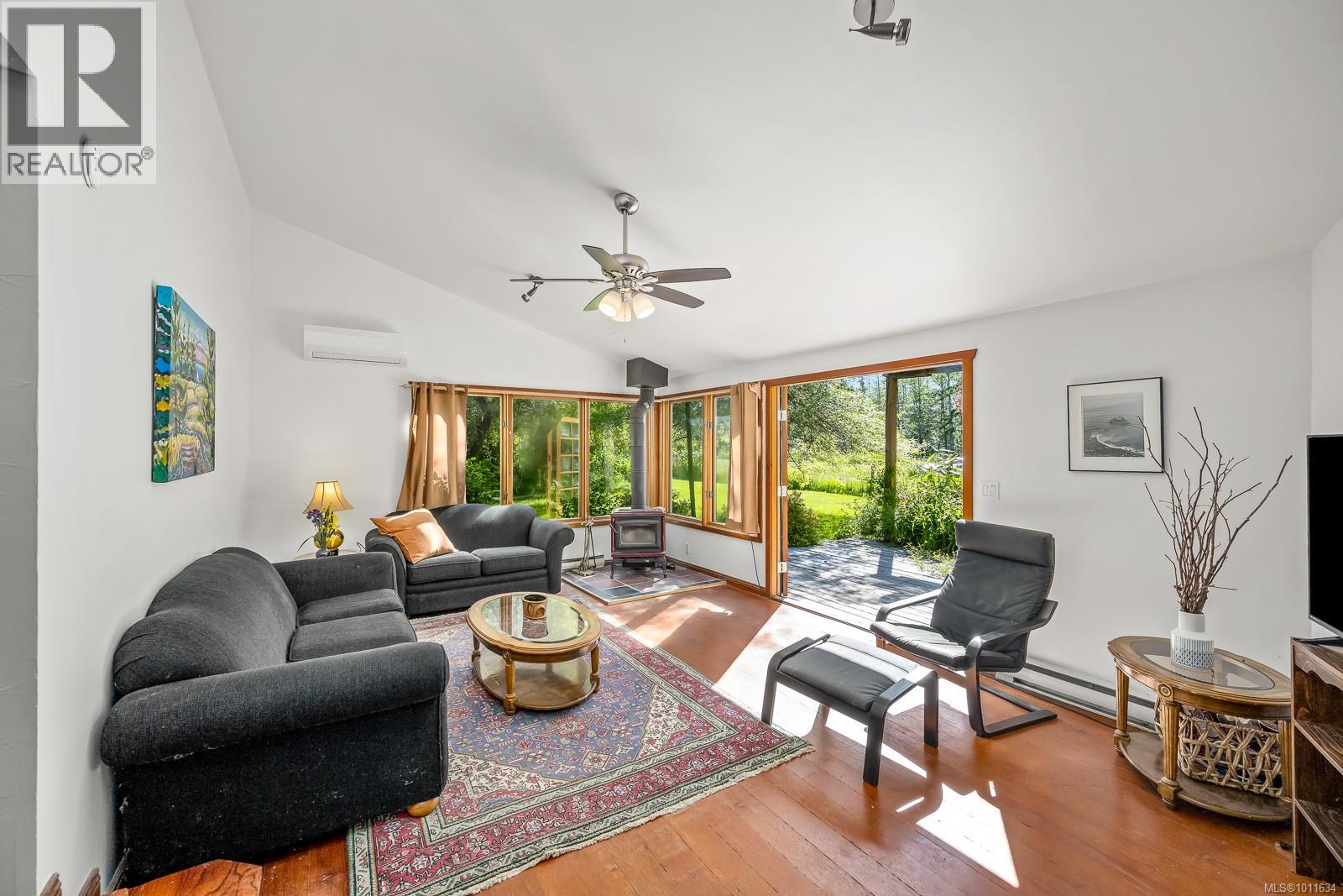 1885 Central Rd, Hornby Island, British Columbia  V0R 1Z0 - Photo 58 - 1011634