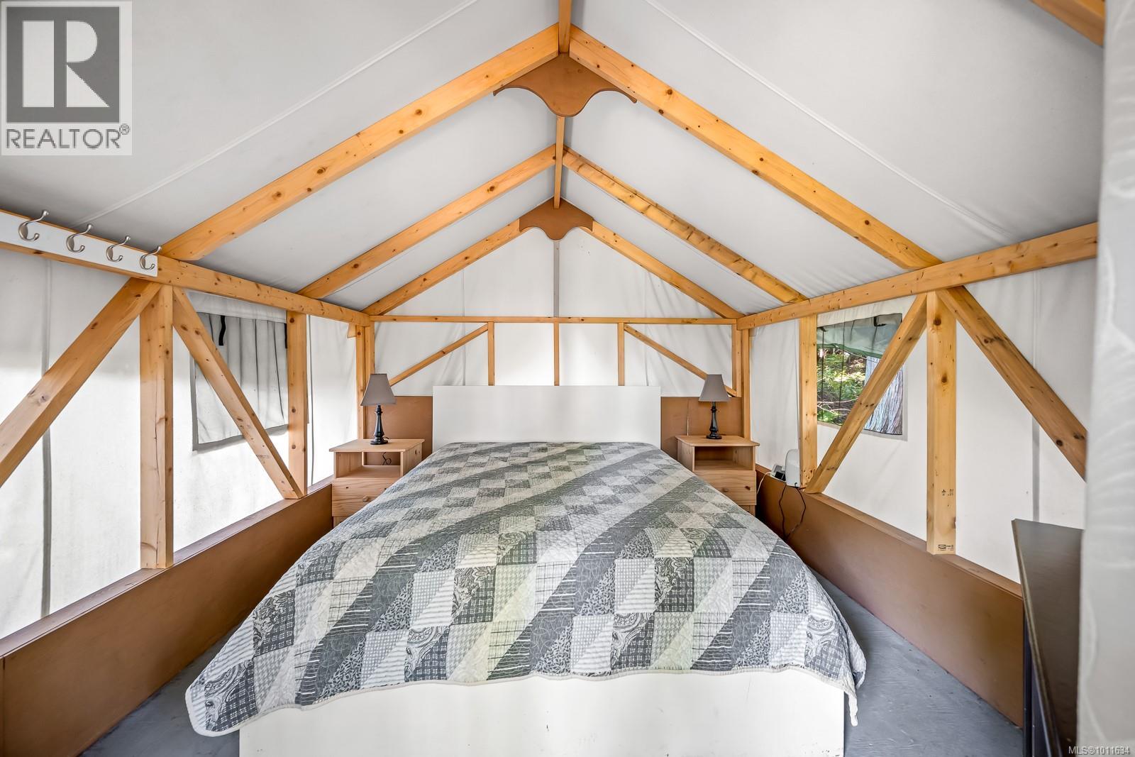 1885 Central Rd, Hornby Island, British Columbia  V0R 1Z0 - Photo 87 - 1011634