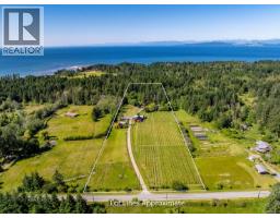 1885 Central Rd Hornby Island, Hornby Island, Ca