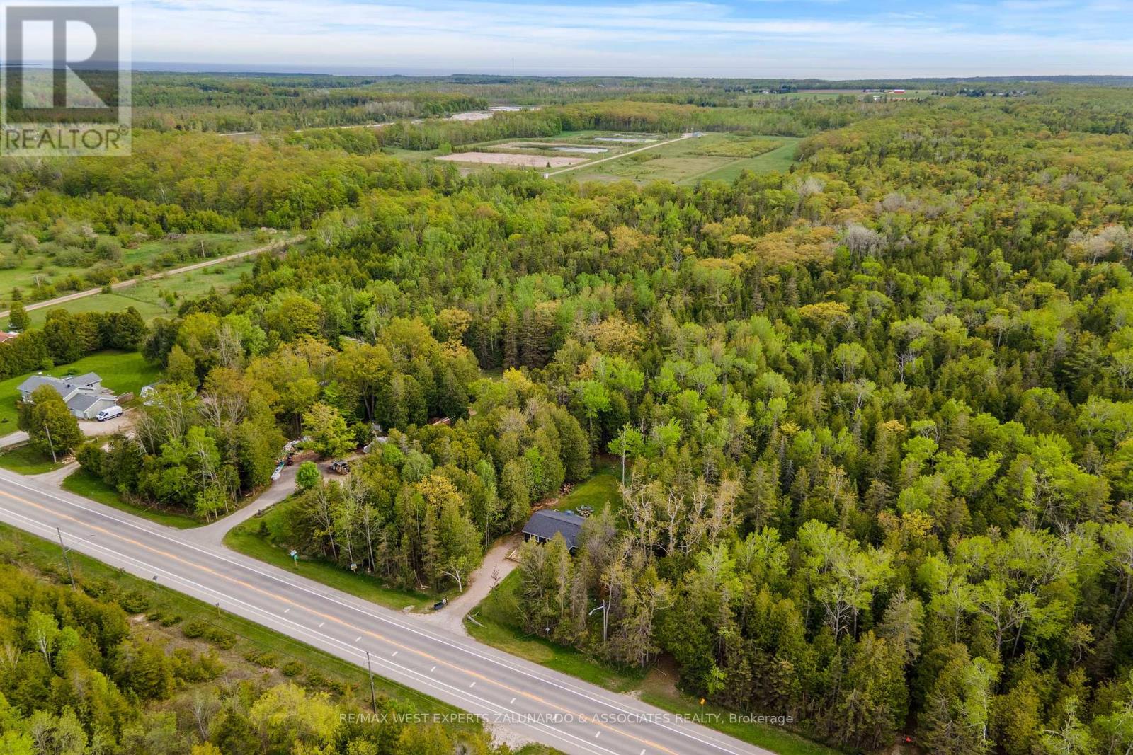 7221 Highway 6 Road, Northern Bruce Peninsula, Ontario  N0H 2T0 - Photo 40 - X12359420