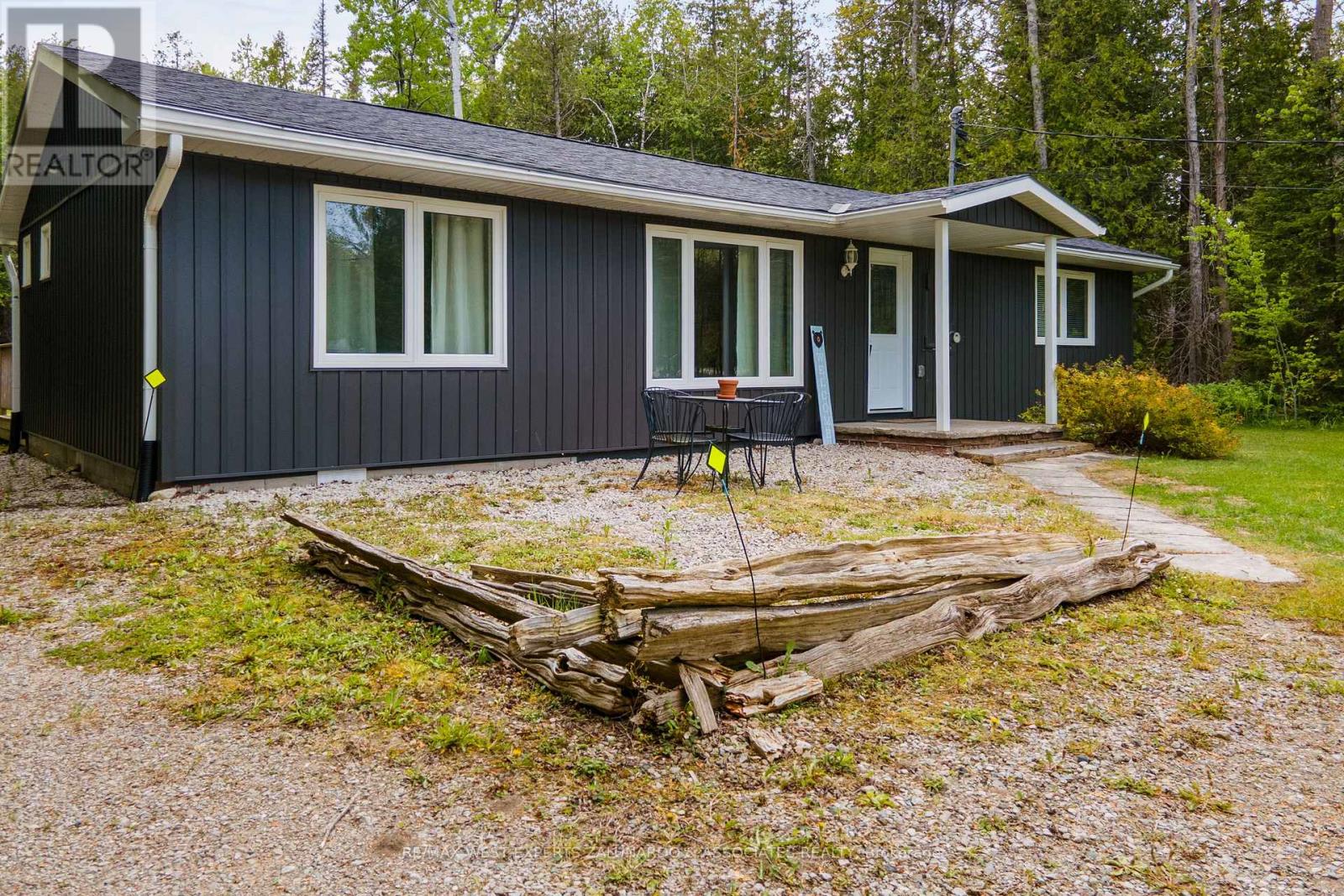 7221 Highway 6 Road, Northern Bruce Peninsula, Ontario  N0H 2T0 - Photo 5 - X12359420