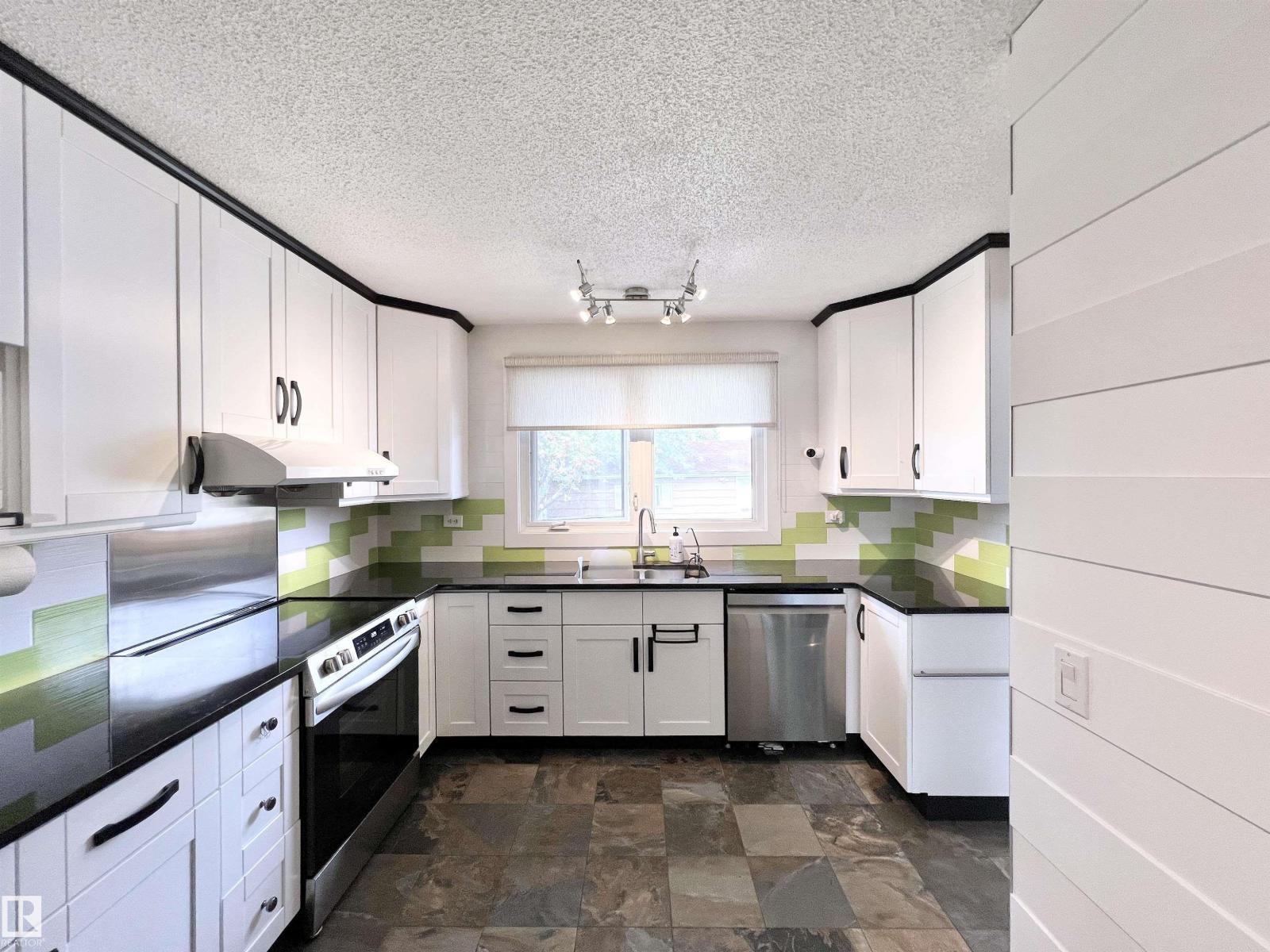 11440 Malmo Rd Nw, Edmonton, Alberta  T6H 4M2 - Photo 13 - E4454268