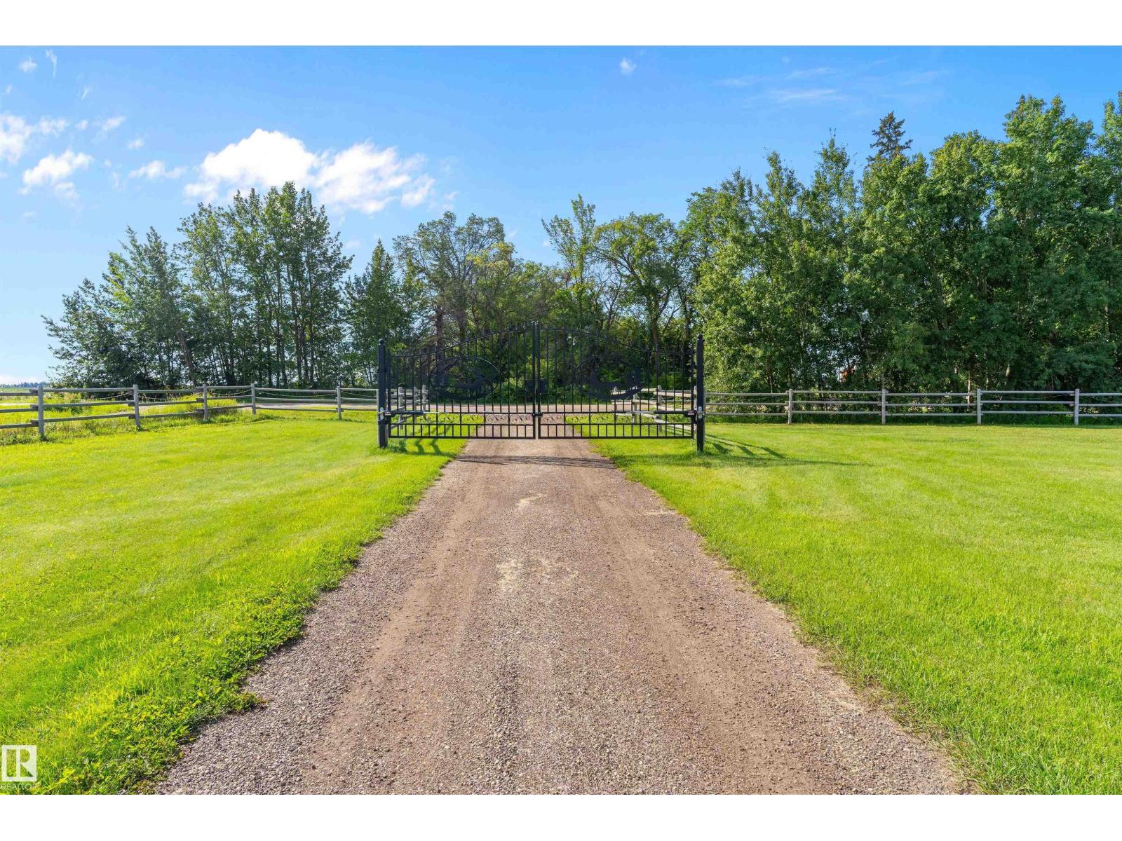 1018 Twp Road 512, Rural Parkland County, Alberta  T7Y 2N6 - Photo 57 - E4454280
