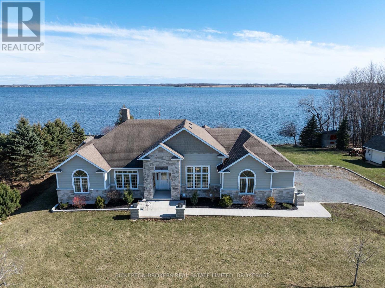 255 GOOD FRIEND DRIVE, Frontenac Islands, Ontario