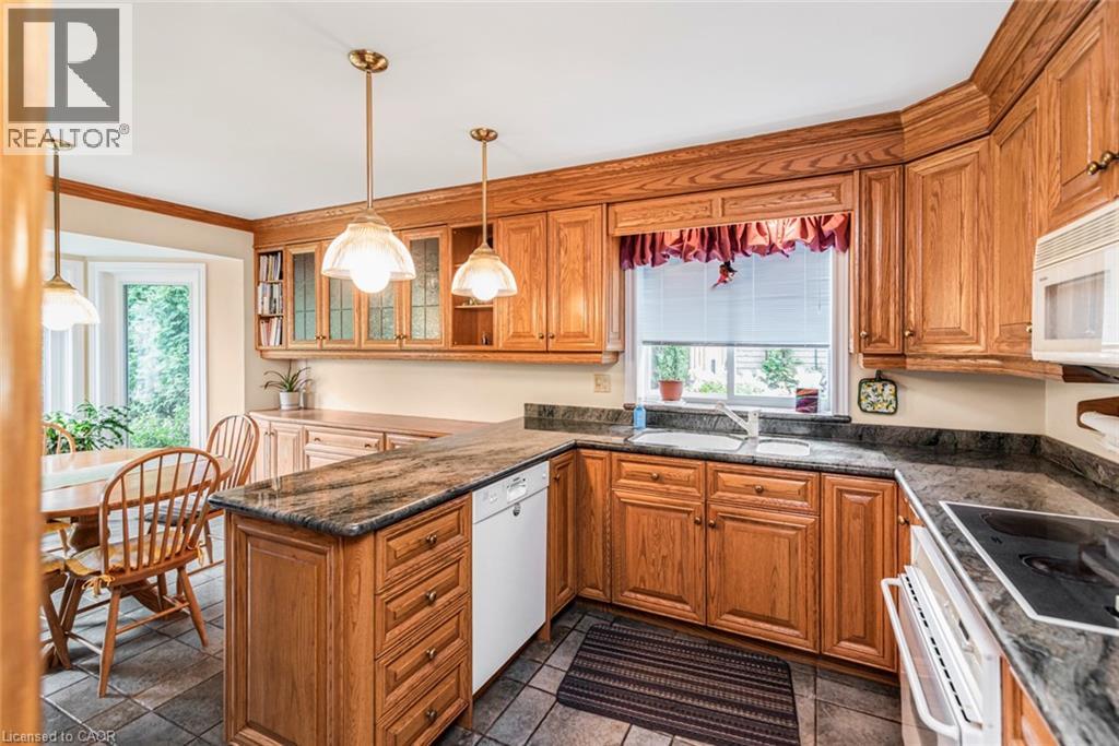 18 Cammay Avenue, Dundas, Ontario  L9H 6M5 - Photo 12 - 40762722