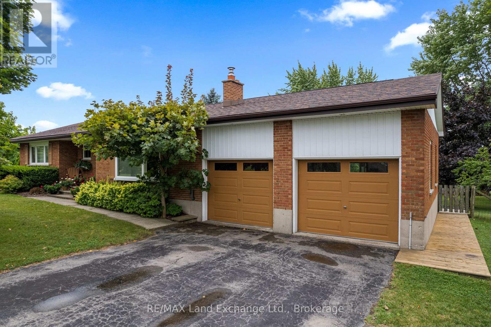 774 Bruce 23 Road, Kincardine, Ontario  N0G 2T0 - Photo 17 - X12344278