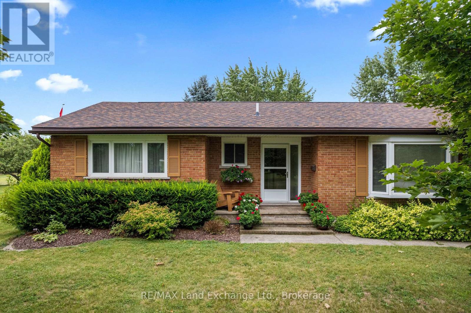 774 Bruce 23 Road, Kincardine, Ontario  N0G 2T0 - Photo 4 - X12344278