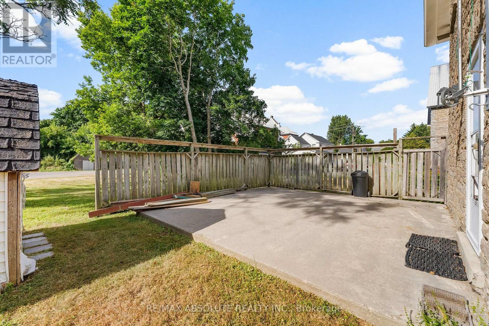 24 Ottawa Street, Arnprior, Ontario  K7S 1W8 - Photo 32 - X12359577