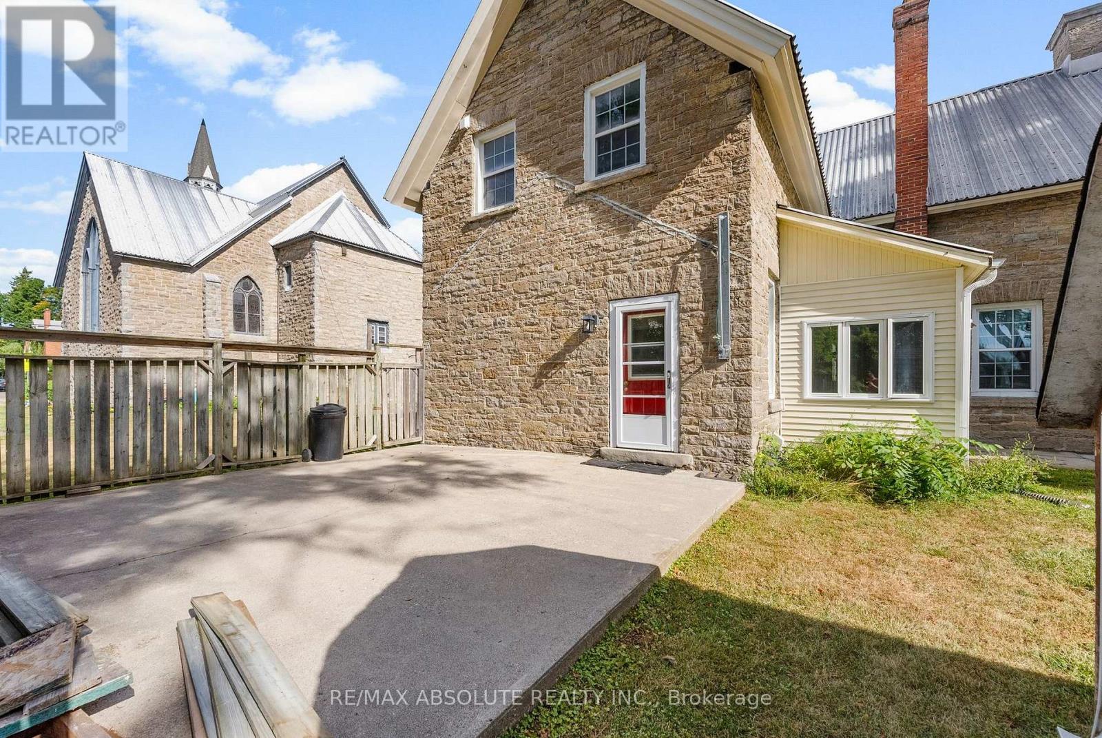 24 Ottawa Street, Arnprior, Ontario  K7S 1W8 - Photo 34 - X12359577