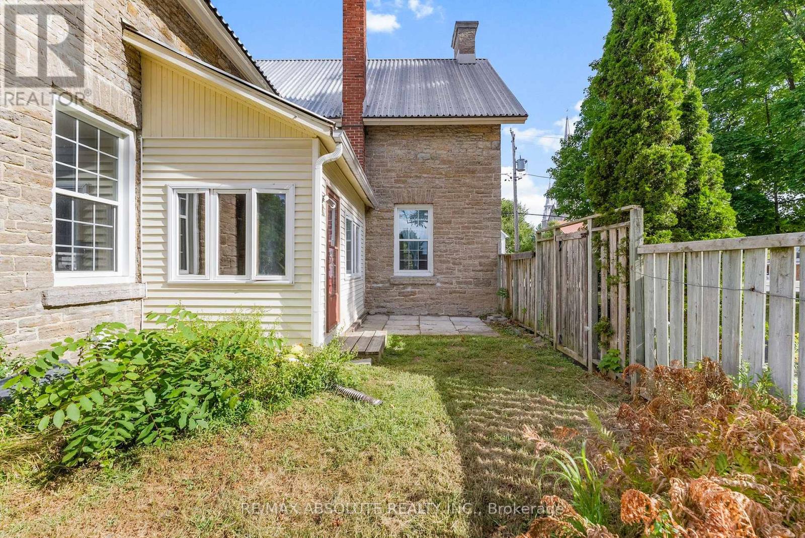 24 Ottawa Street, Arnprior, Ontario  K7S 1W8 - Photo 35 - X12359577