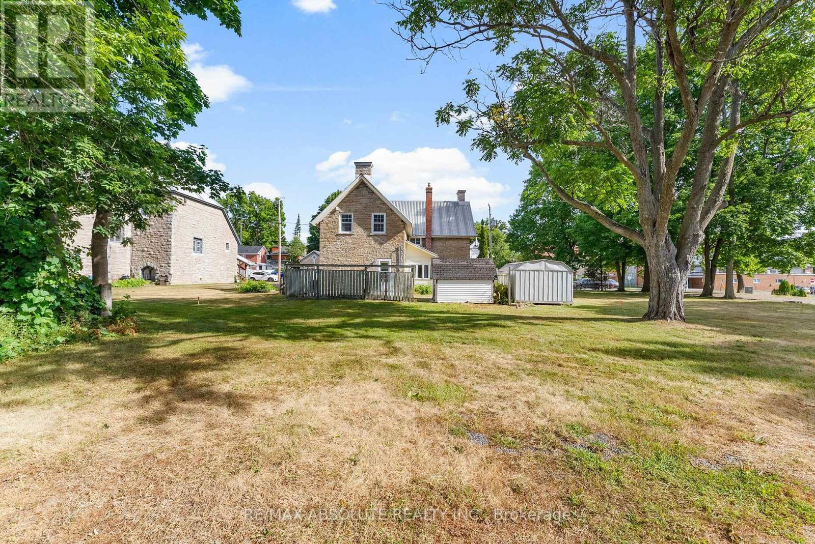 24 Ottawa Street, Arnprior, Ontario  K7S 1W8 - Photo 36 - X12359577
