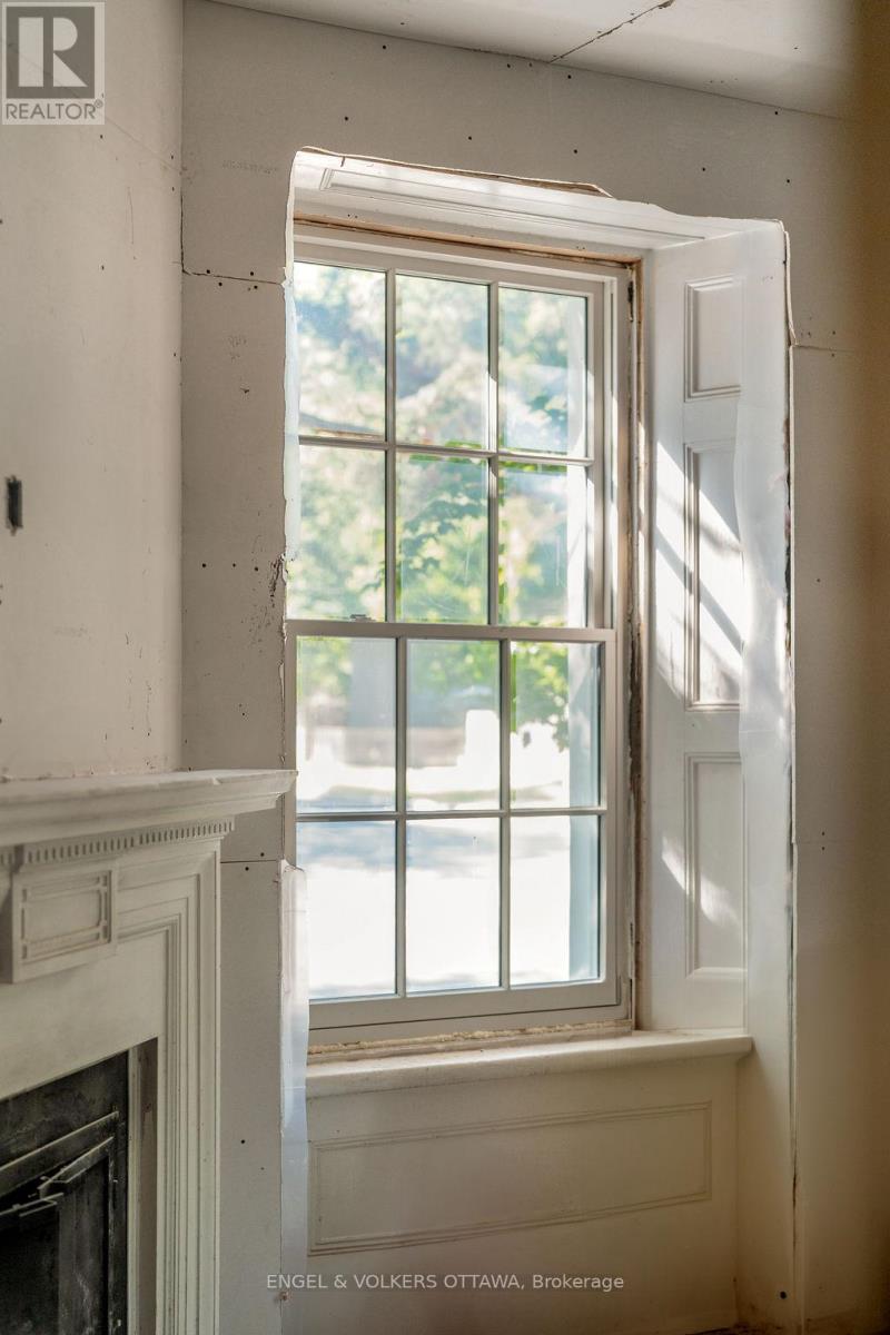 Property at 35 MACKAY STREET image 5