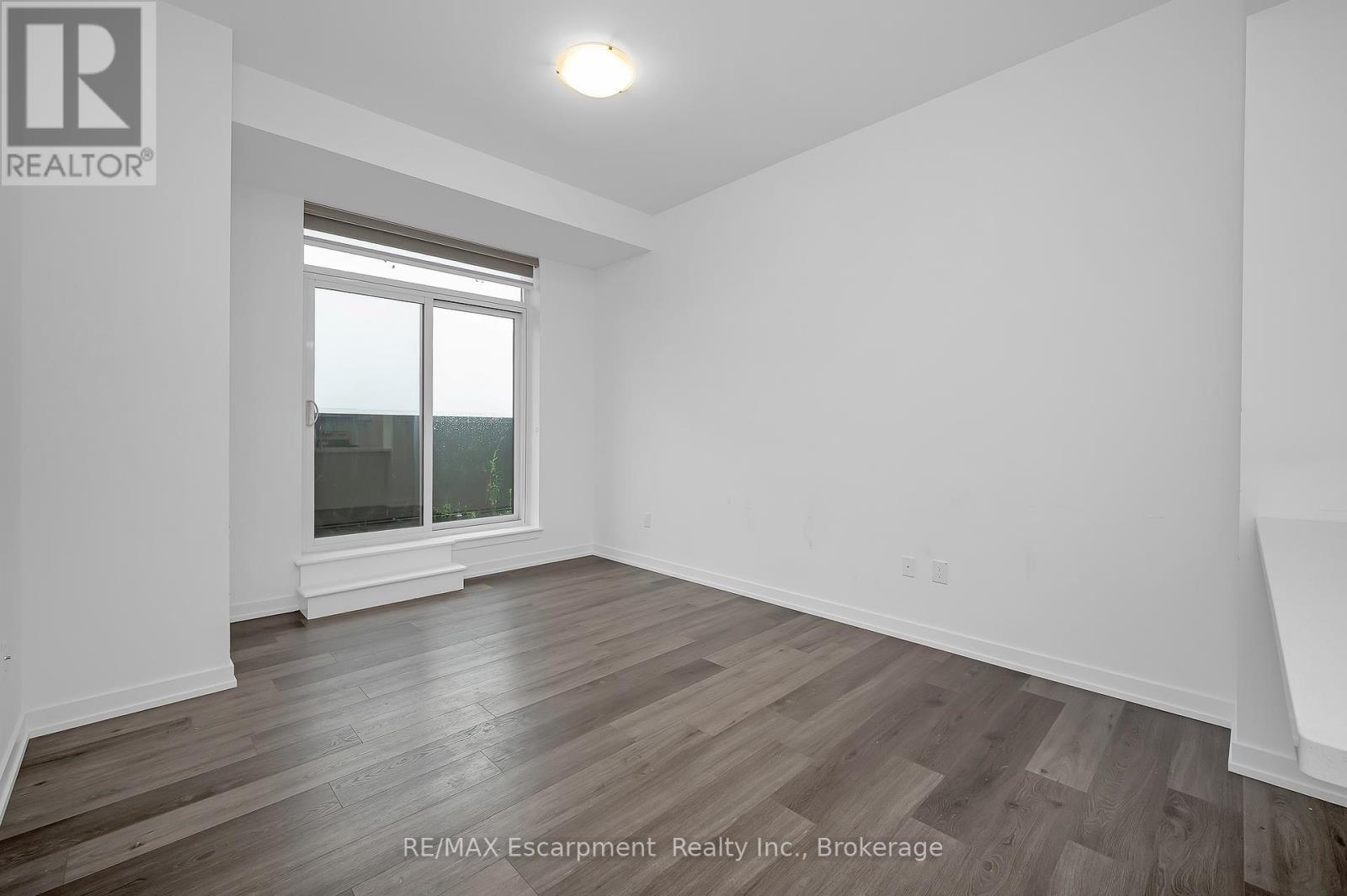 514 - 470 Dundas Street E, Hamilton, Ontario  L8B 2A6 - Photo 13 - X12359617