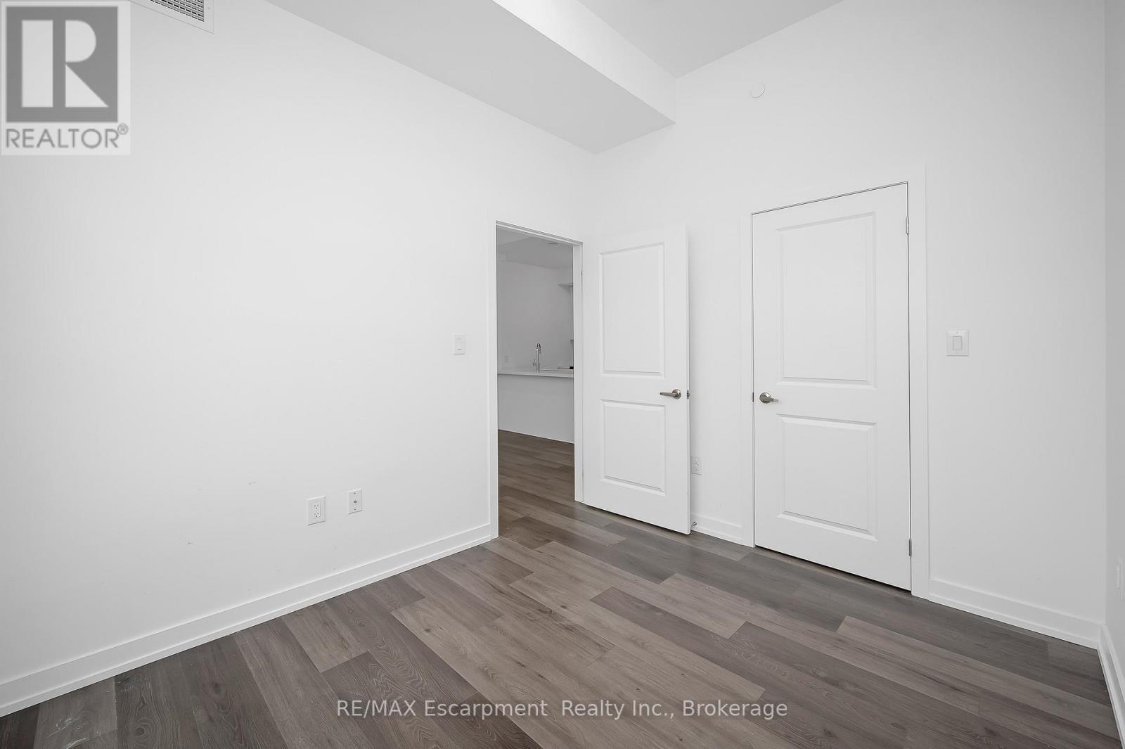 514 - 470 Dundas Street E, Hamilton, Ontario  L8B 2A6 - Photo 18 - X12359617